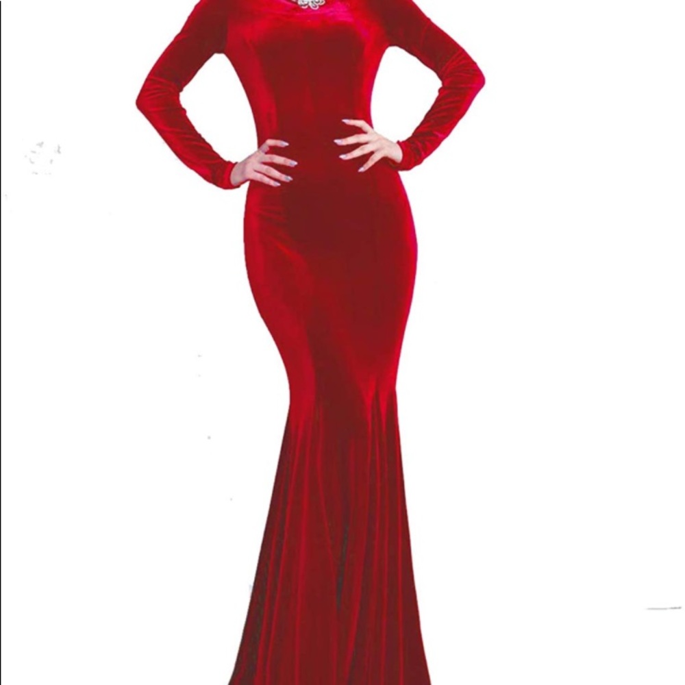 Red velvet prom / mardi gra dress gown Size: 2